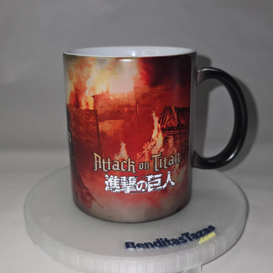 Taza Mágica Anime Attack on Titan | Shingeki no Kyojin | "3D"