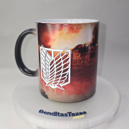 Taza Mágica Anime Attack on Titan | Shingeki no Kyojin | "3D"