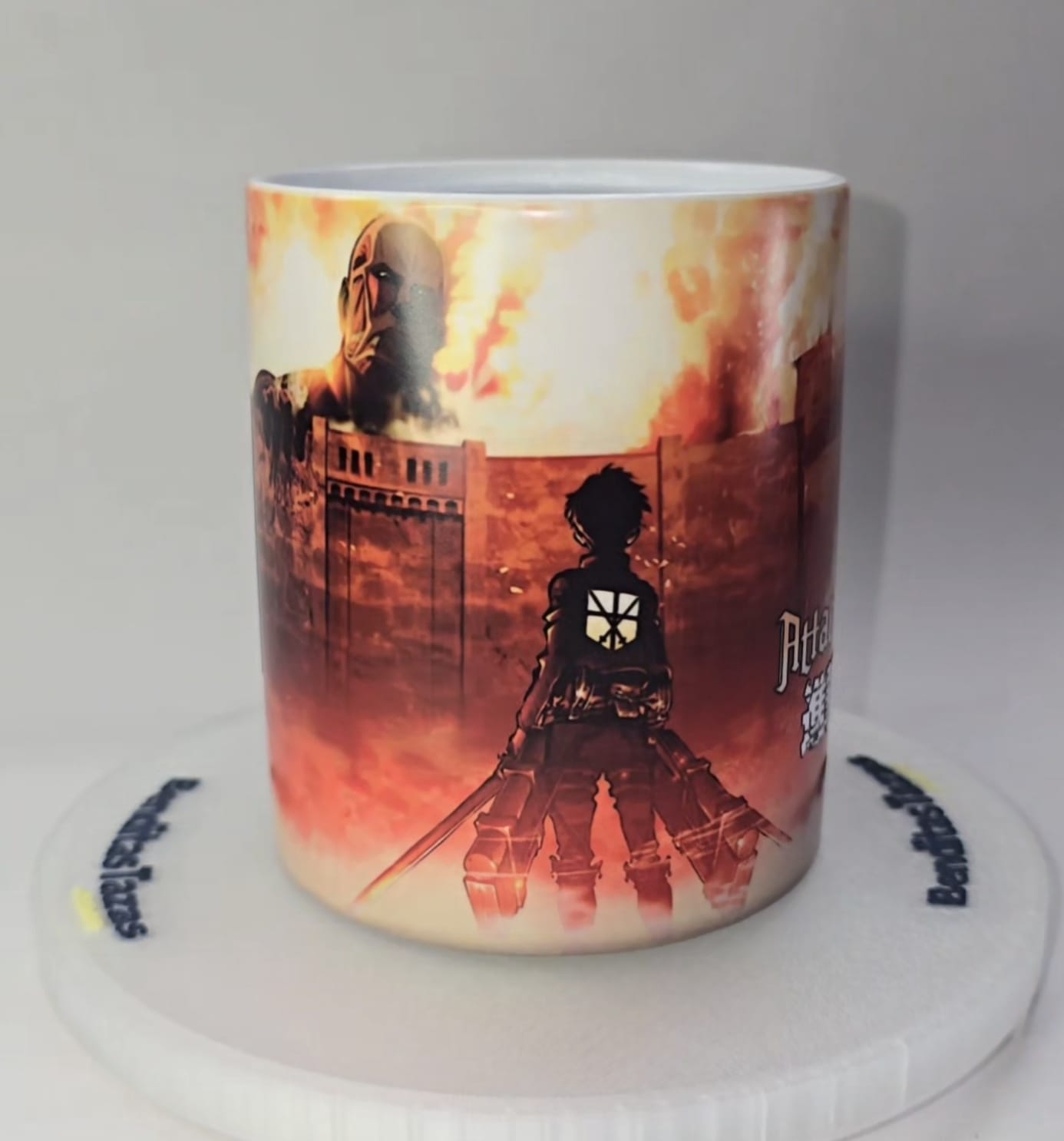 Taza Mágica Anime Attack on Titan | Shingeki no Kyojin | "3D"